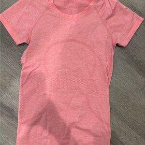 lululemon athletica Short Sleeve Tee